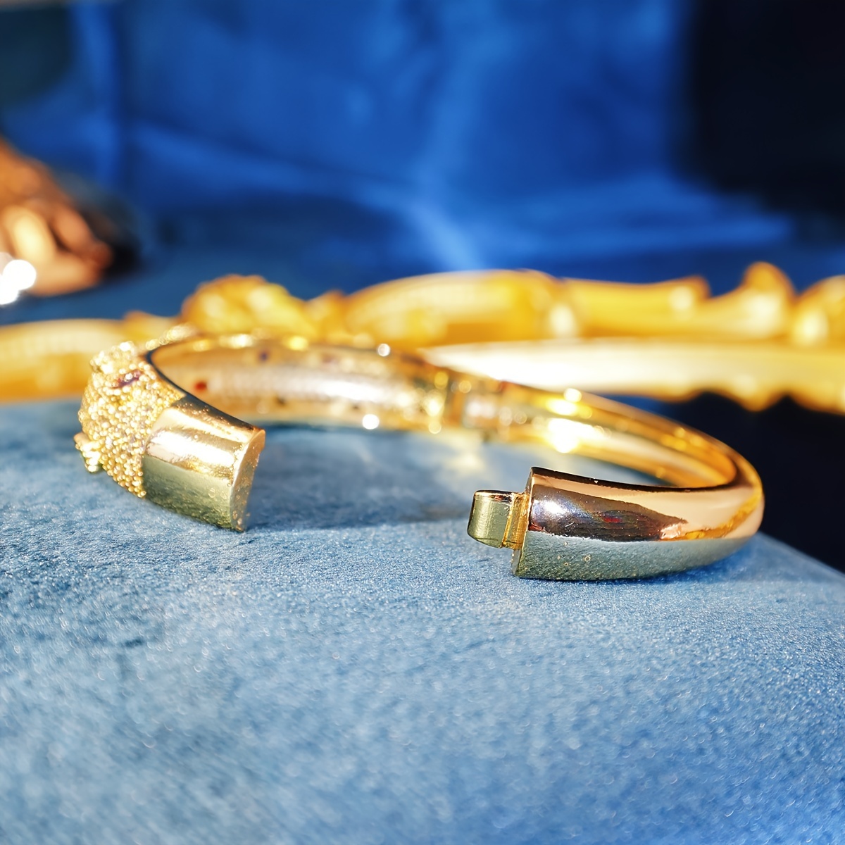 Colorful Zirconia Golden Cuff Bangle for Party
